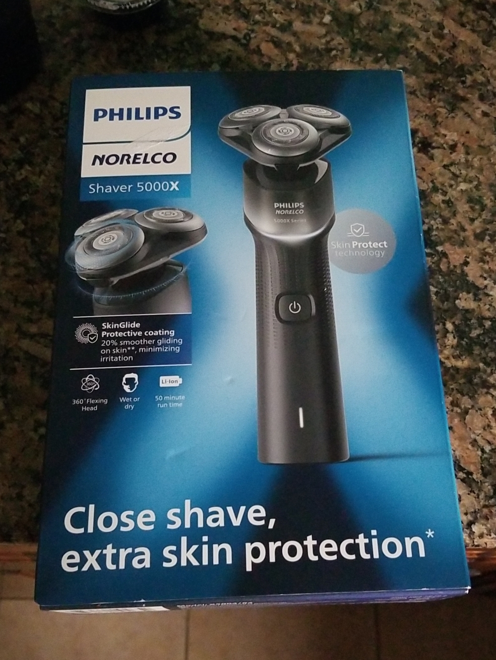 Philips Norelco Shaver 5000X - Black and Blue Packaging